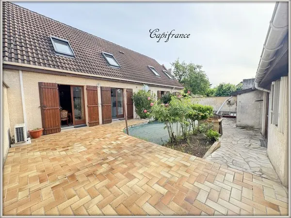 Maison 8 pièces 165 m²