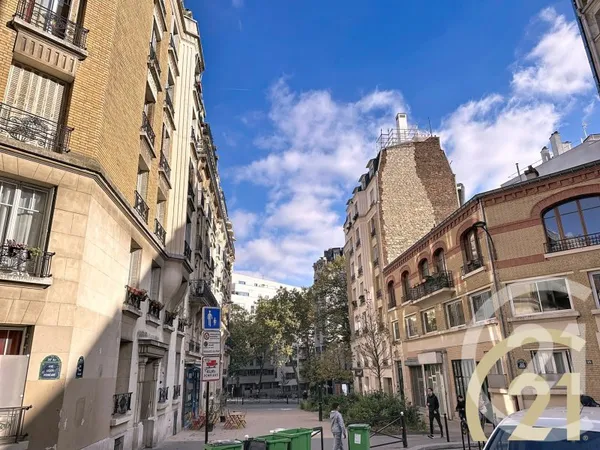 Studio 1 pièce 25 m²