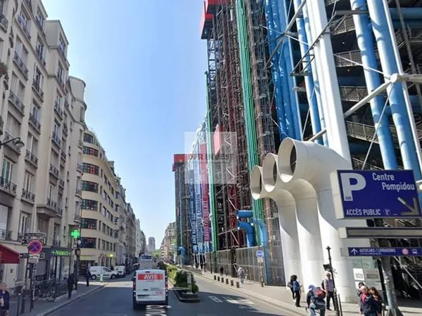 Boutique 2 pièces 183 m²