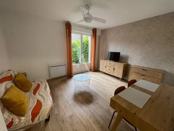 Studio 1 pièce 19 m²
