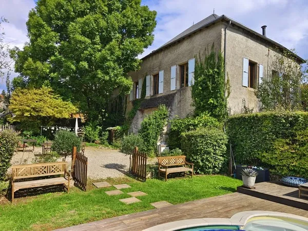 Superbe Maison de village avec grand Jardin - Ideal Gite