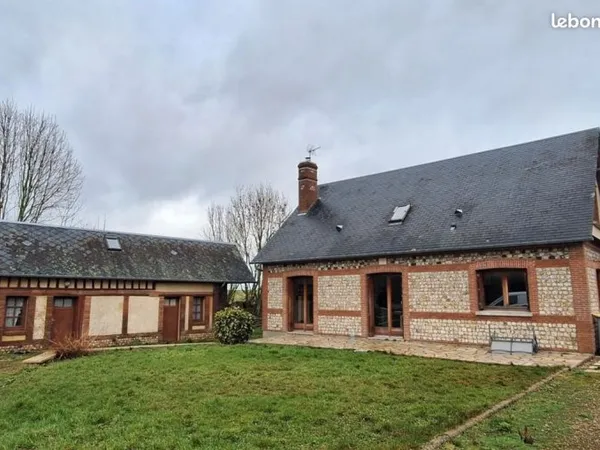 Maison avec batiment