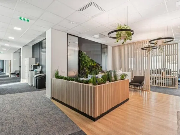 Bureaux 817 m²