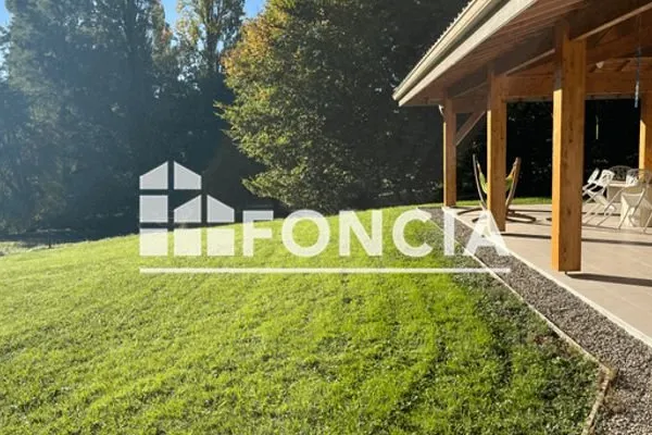 Maison Location Sallebœuf 6p 217m² 2200€