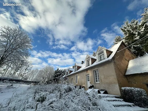 Belle Maison: 186 m2; 2,4 hectares: Jardin, Jacuzzi, Potager