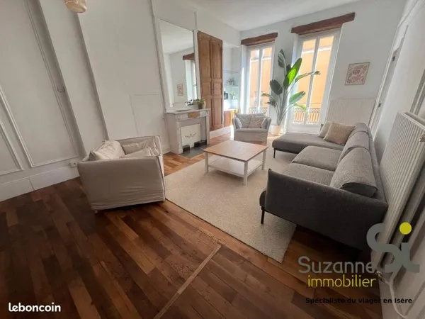 Appartement 5 pièces 144 m²