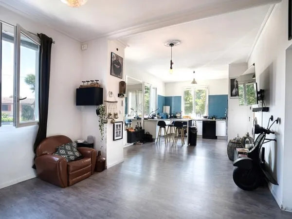 Maison au calme avec potentiel locatif dans un écrin de verdure