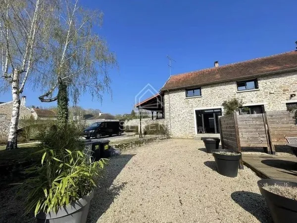 Maison 12 pièces 215 m²