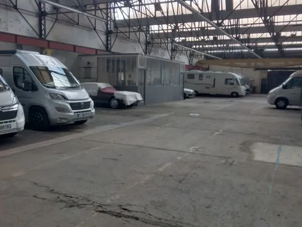 Emplacement garage box hivernage