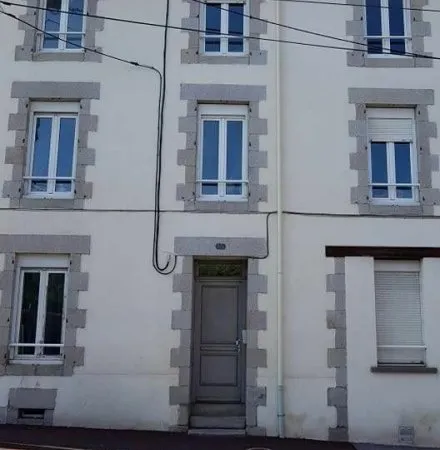 Bâtiment 1 pièce 226 m²