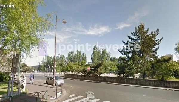 Local commercial 100 m²