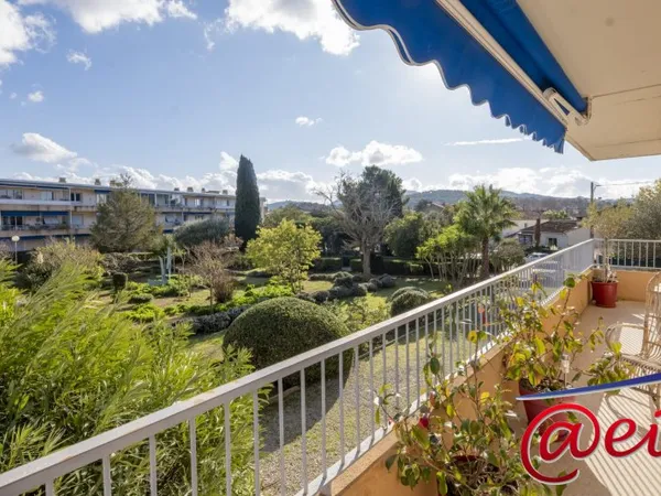 Spacieux T2 entièrement rénové - terrasse 27m2