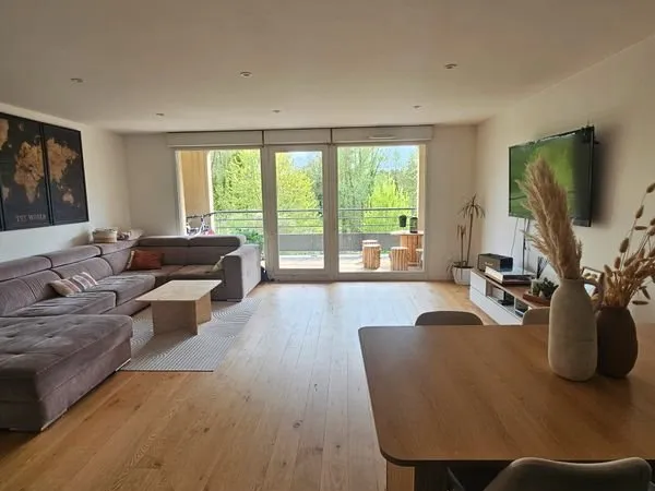 Appartement lumineux 3 pièces 74 m² - vue dégagée, centre-ville Osny, gare à pied