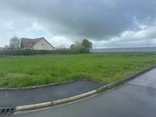Terrain constructible 788 m²