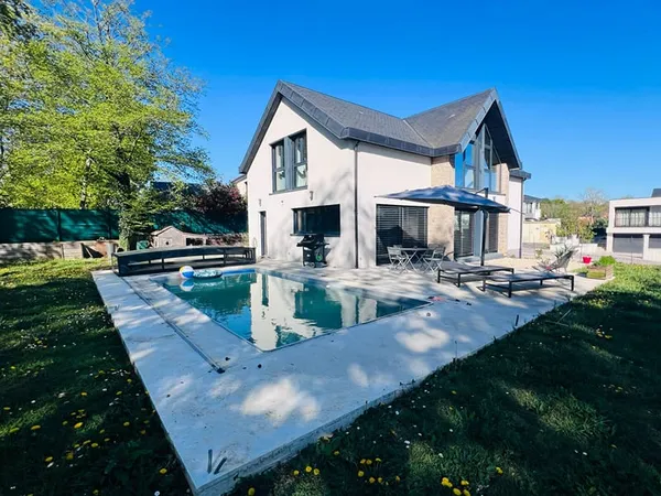Villa 9 pièces
