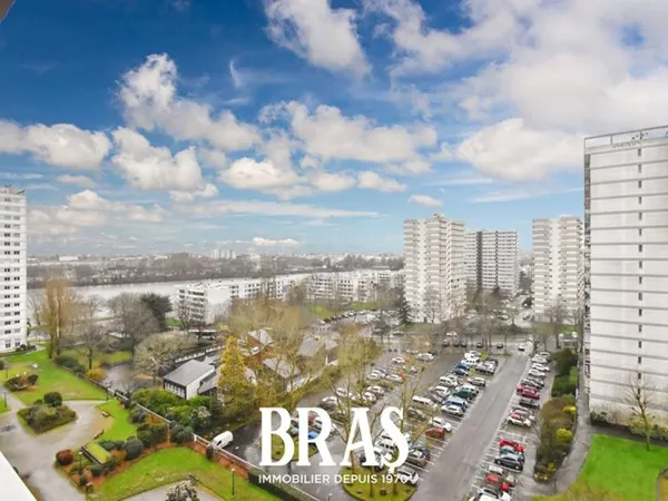 Appartement Nantes 5 pièces avec cave et garage fermé