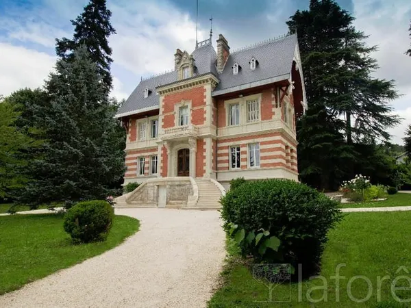 Périgueux - Maison de maître - 450 m²