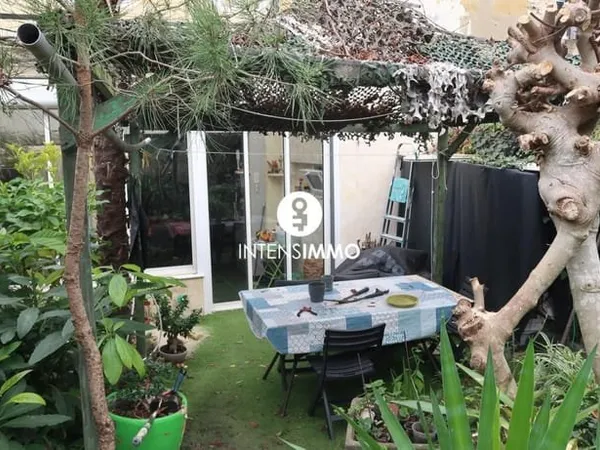 Bien immobilier de rendement Vente Bordeaux 9p 180m² 650000€