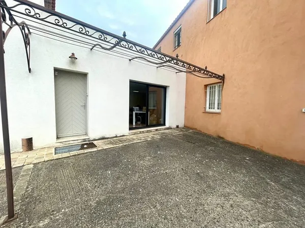 A louer bureau professionnel 51.5m2 Saint Cannat