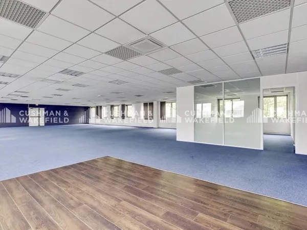 Bureau 470 m²
