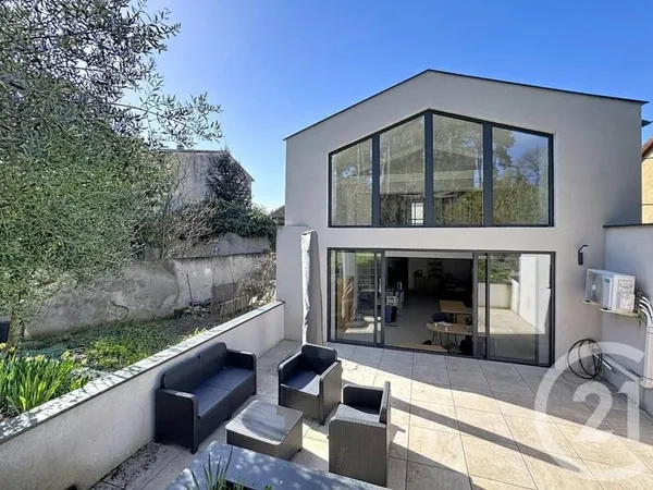 Maison 4 pièces 126 m²