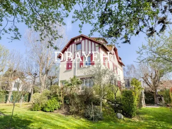 Maison familiale avec jardin - Rueil-Malmaison