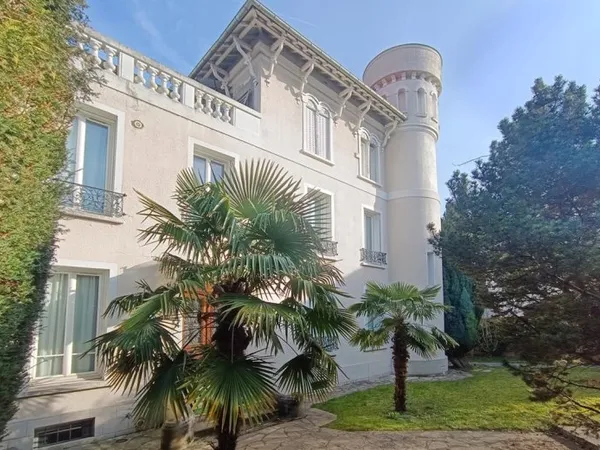 Maison 7 pièces 175 m²