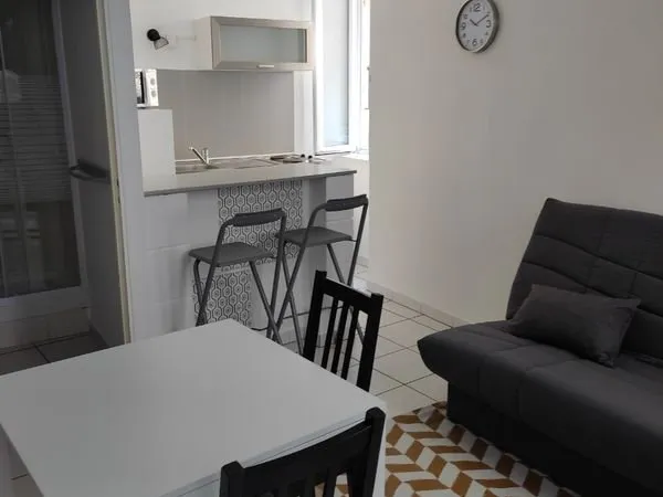 Studio Rénové - centre-ville