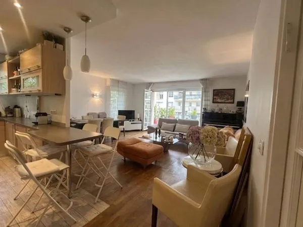 Appartement 4 pièces 94 m²