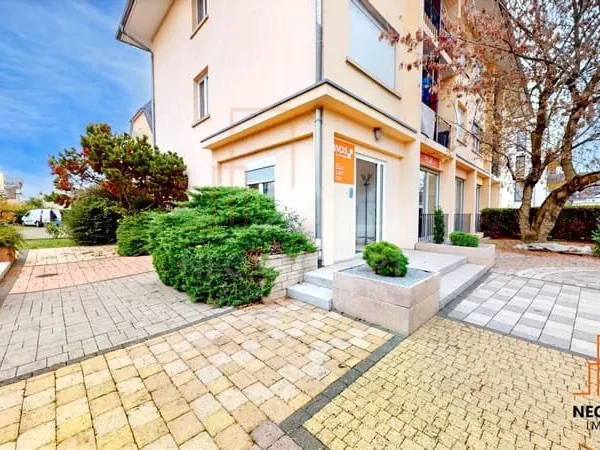 Local commercial / bureaux au Neudorf