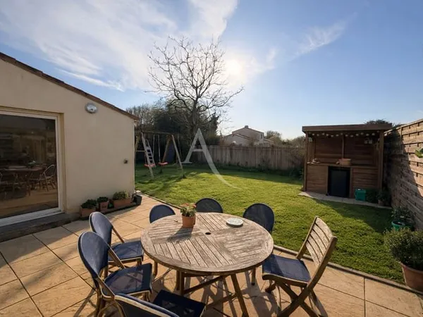 Maison 5 pièces 77 m²