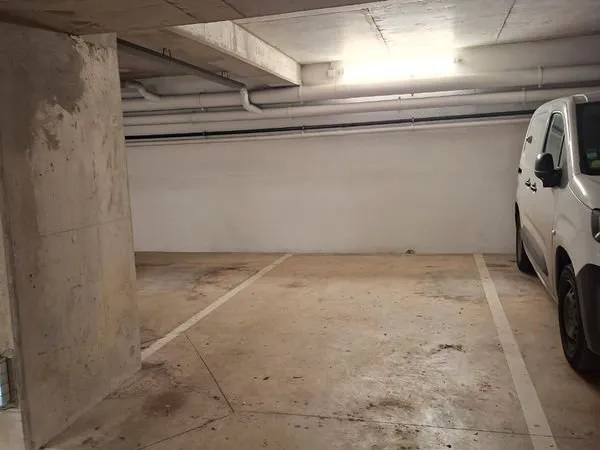 Parking fermé
