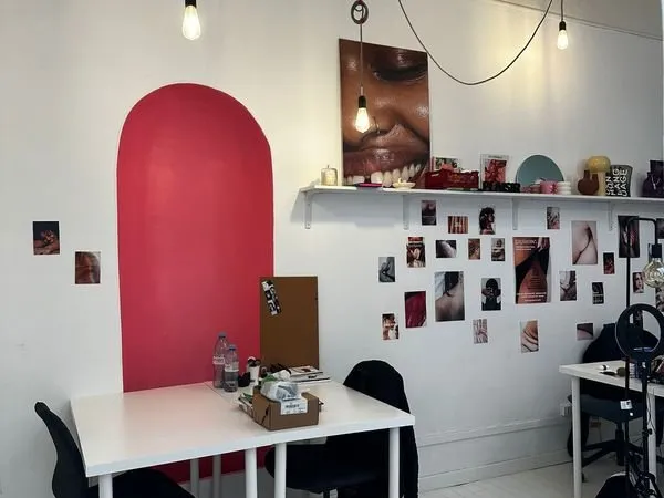 2 places se libèerent dans nos bureaux