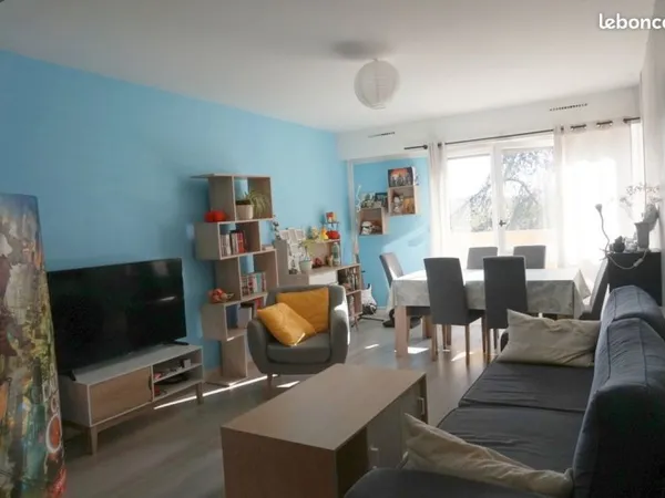 Appartement 3 pièces 66 m² - Balcon sud-est - Parking + cave - Résidence calme