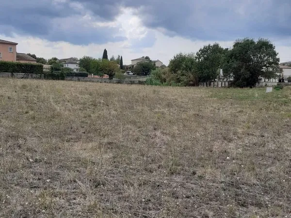 Vends terrain constructible