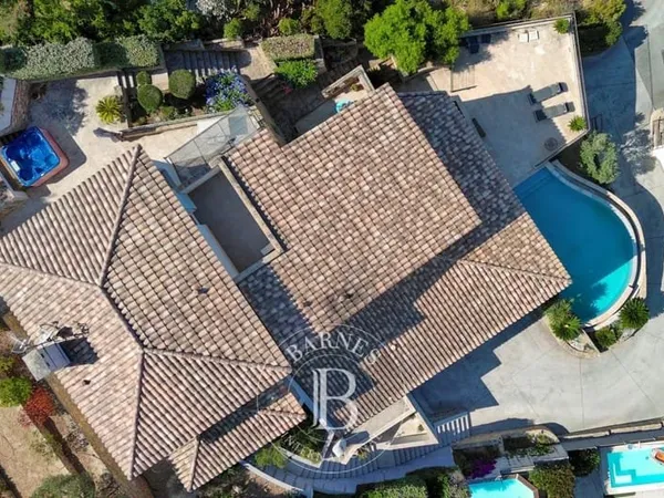 Vente - Bandol - Grande Villa - Vue Mer - Piscine - Nombreuses Annexes