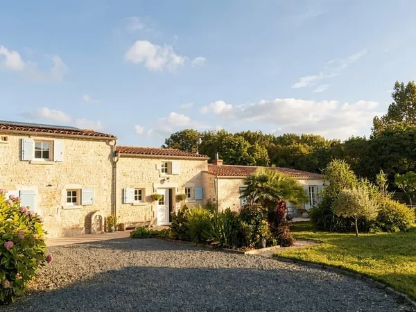 Charentaise d'exception - Authenticité, volumes et cadre naturel préservé