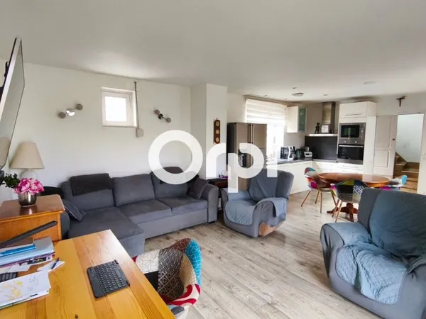 Maison 9 pièces 176 m²