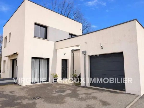 Maison 5 pièces 96 m²