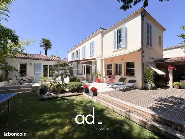 Propriété 6 pièces 185 m²