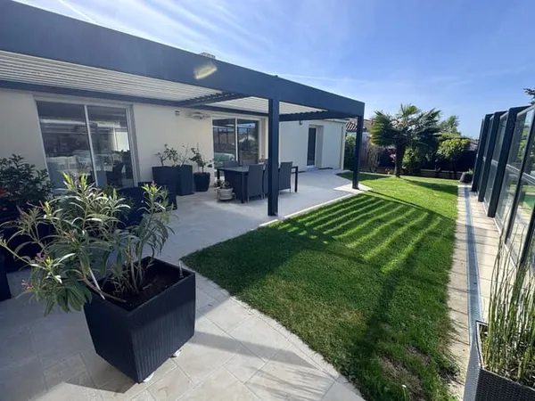 Maison 5 pièces 160 m²