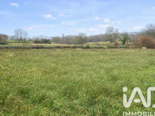 Terrain 1370 m²