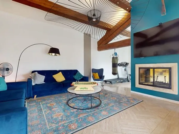 Appartement 6 pièces 150 m²