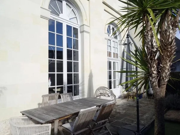 Appartement 6 pièces 163 m²