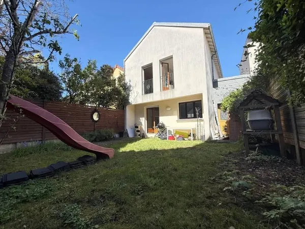 Maison 7 pièces 104 m²