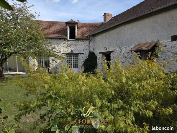 Maison 10 pièces 160 m²