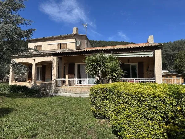 Maison 5 pièces 128 m²
