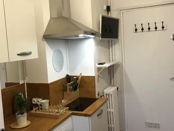 Loue magnifique t1 de 11m² de standing neuf saint roch hypercentre 2 mn à pied de la plage