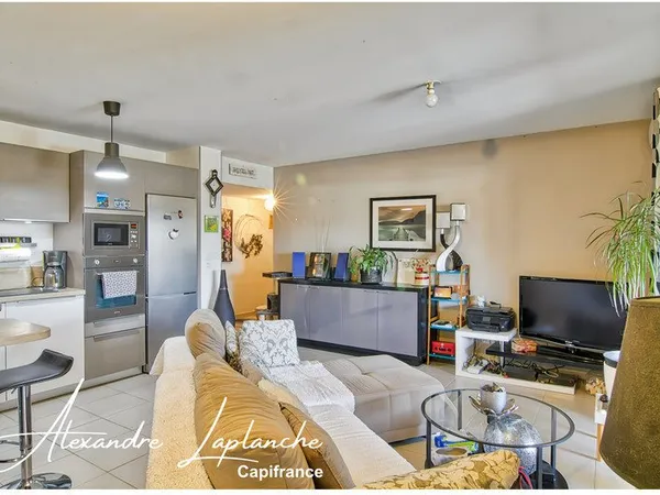 Appartement à vendre 3 pièces TOULOUSE (31) avec grande terrasse couverte et double garage en réside