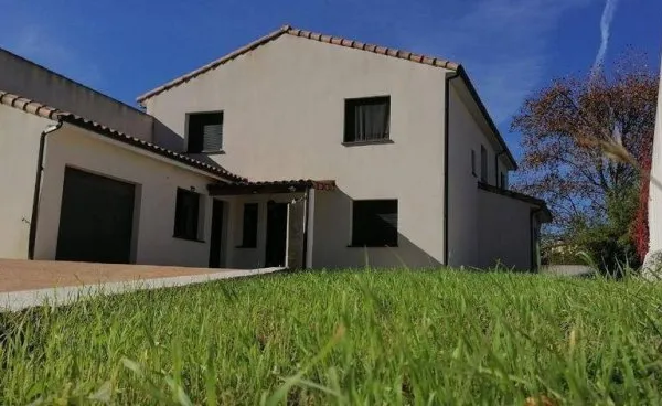 Maison 11 pièces 300 m²